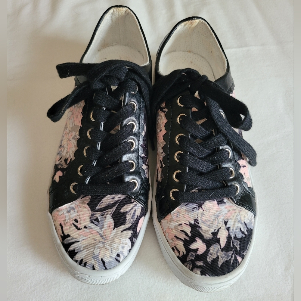 Isaac Mizrahi Floral Sneakers, Style Bubble, Sz 5 1/2 M, EUC